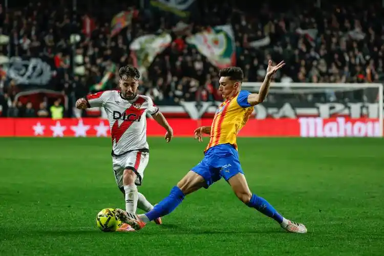 CBA联赛：深圳马可波罗 VS 广东东莞大益