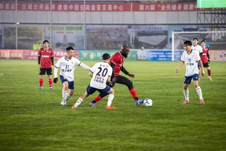 欧冠对决：皇家马德里 VS 多特蒙德